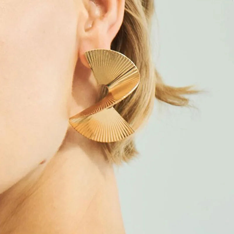 Wholesale Wholesale Hot Trend Western Metal Irregular Geometric S Sequin Fashion Gold Jewelry Earrings for Women