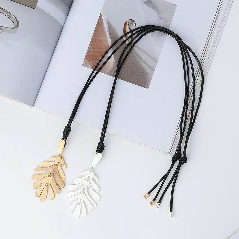 Fashionable  Alloy Large Leaf Pendants Black Leather Cord Statement Necklace for Women