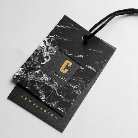 Price Label Hanging Tags for Garment Hot Stamping Touch Paper Kraft Paper Jeans Hang Tag with Safety Pin and Rope
