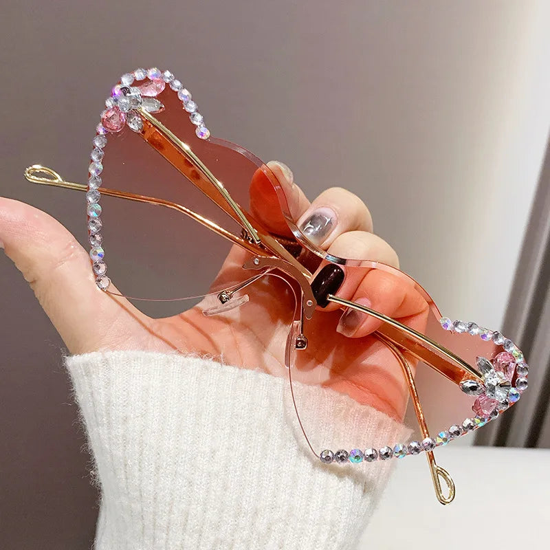 Gradient Lens Metal Material  Heart Diamond Sunglasses Rimless Oversized Women Shade Bling Crystal Punk Party Cat Eye Glasses