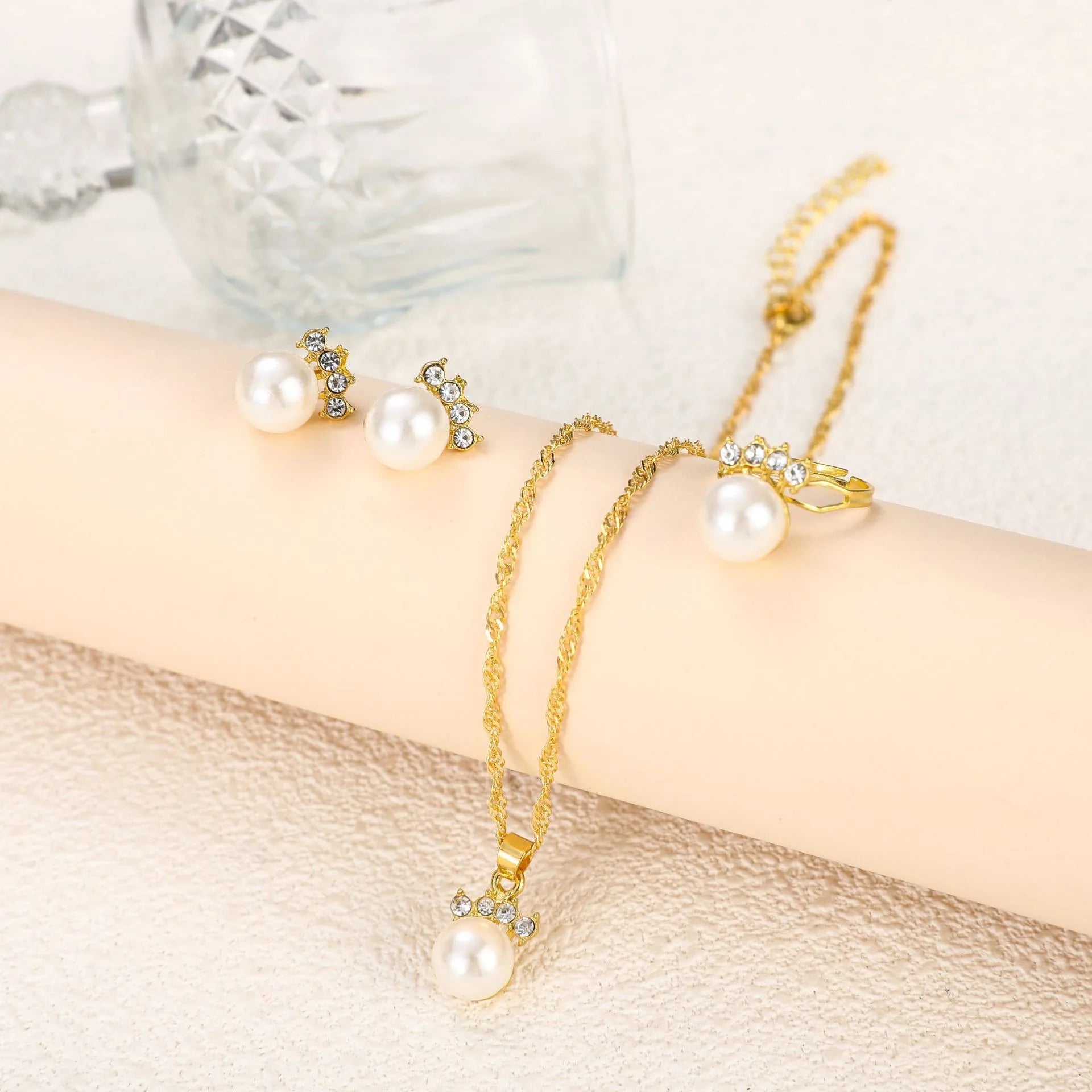Hot Selling 3pcs/set Luxury Crystal Rhinestone-Set Alloy Imitation Pearl Jewelry Gold Plated Necklace Ring Earrings Party Gift