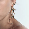 2023 New Arrival Fashion Jewelry Alloy Earrings for Women's Fashion Curved Twisted Women Metal Wire Irregular Earrings Women