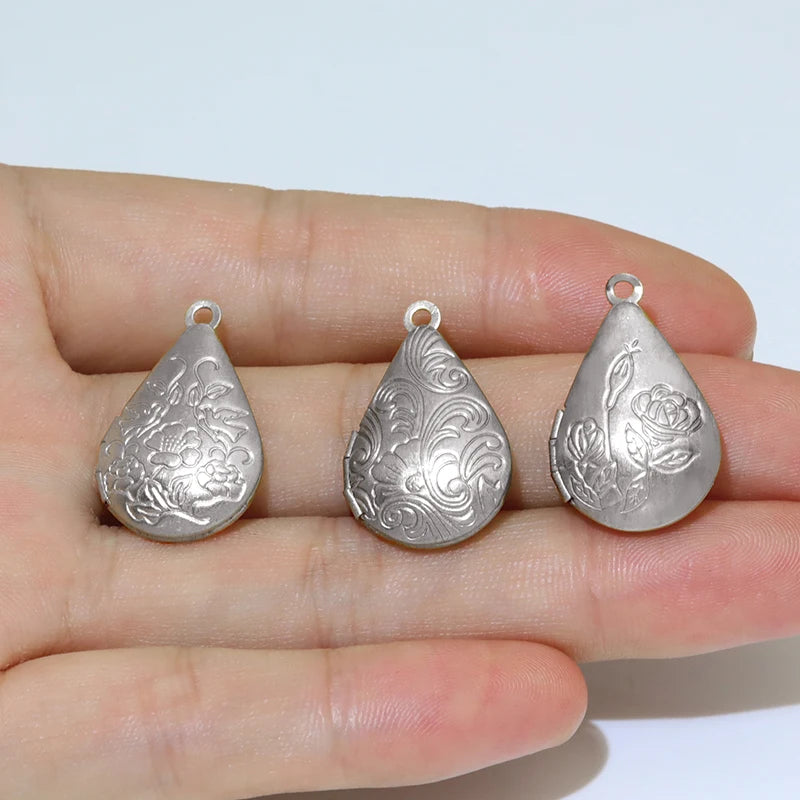 Jewelry Accessories Brass Teardrop Shape Patterned Photo Locket Photo Frame Locket Necklace Pendant