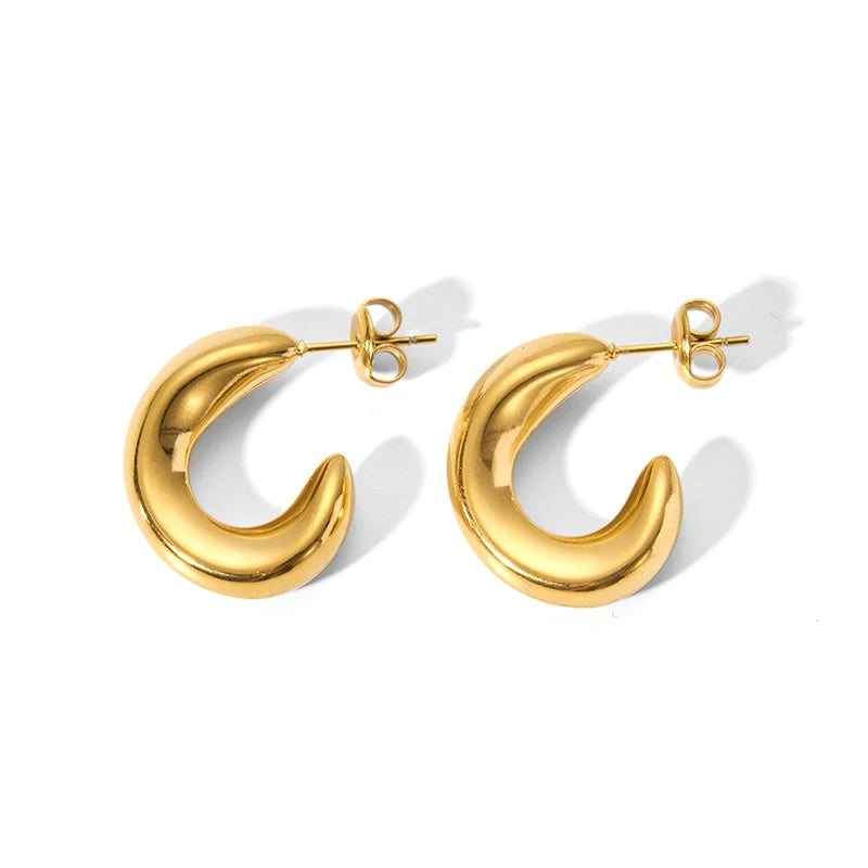 Minimalist 18K PVD Plated CC Shape Hoop Earrings Hypoallergenic Accessories for Woman