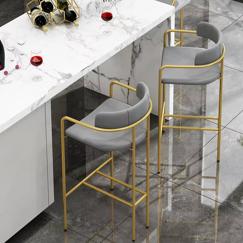 Wholesale Modern Design Gold High Chair Grey Metal Bar Stools Velvet Bar Chair High Chair