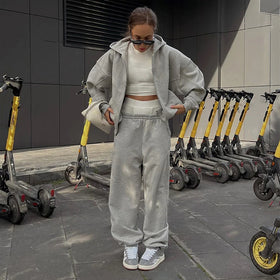 Women's Clothing Fashion Trending Custom logo 2 Piece Sweat Pants and Hoodie Set Wholesale Ladies Heavyweight Zip up Tracksuit