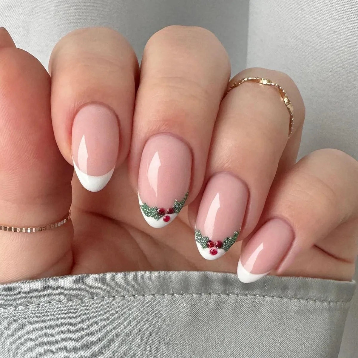 30pcs Christmas Minimalist French White Nail Art with Reindeer Elements Press on Nails Artificial Fingernails Customize 3466