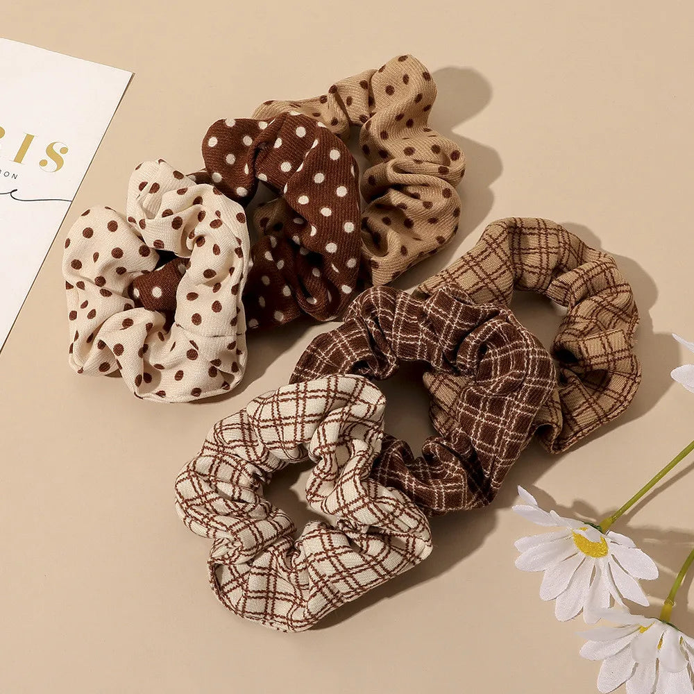 Wholesale Sweet Fashion Corduroy Scrunchies Custom Private Label Logo Elastic Scrunchies for Women Daily Life Use