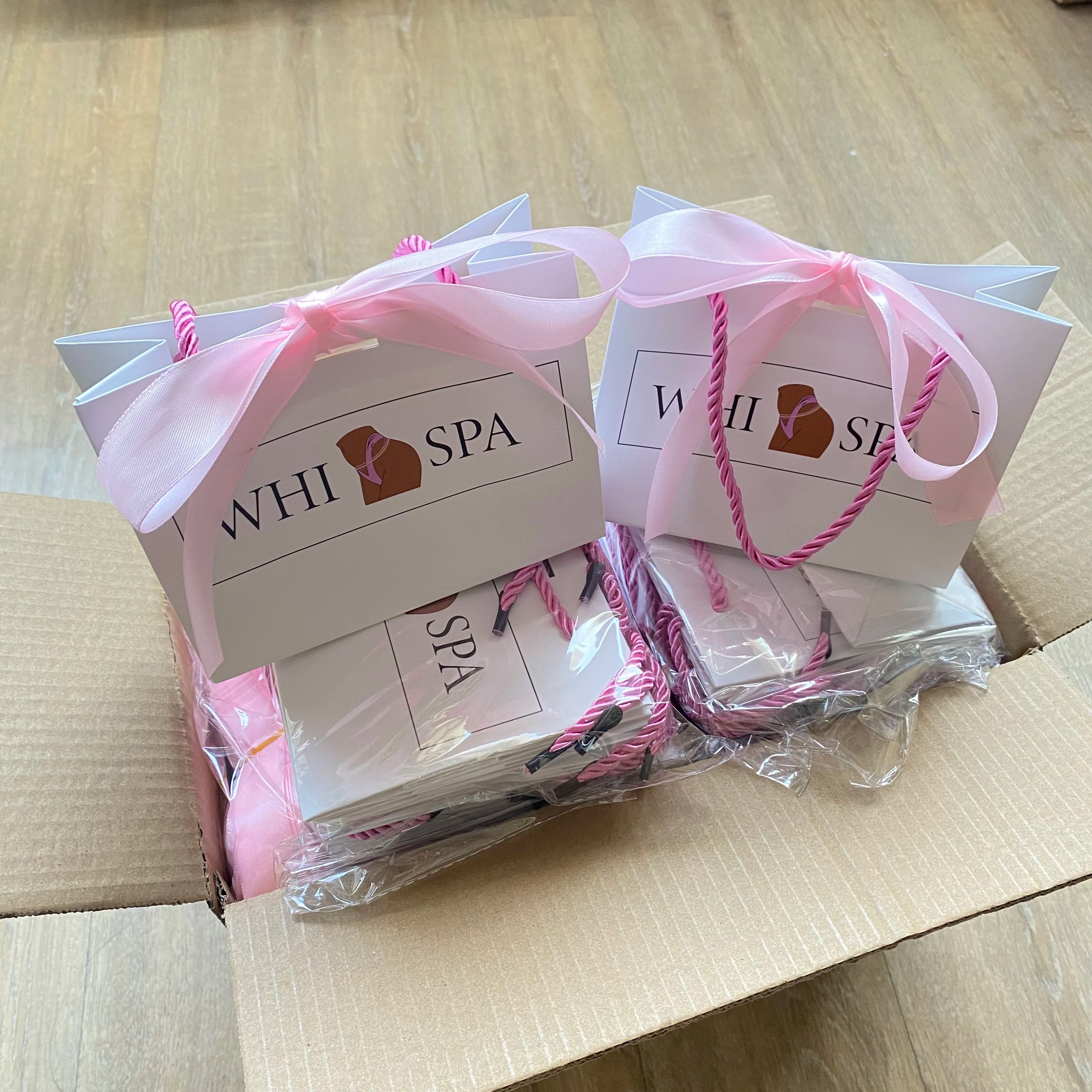 Customized Print Luxury Gift Paper Shopping Bag Packaging Wholesale Paper Bags with Your Own logo for Clothing Small Business