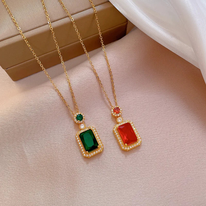 Luxury Minimalist Jewelry Square Green Emerald Pendant Necklace 18k Gold Plated Crystal Diamond Gemstone Necklace for Women