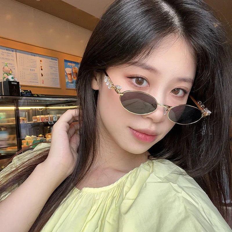 Metal Luxury Oval Sparkling Diamond Sunglasses Fashion Premium Feeling Sunglasses