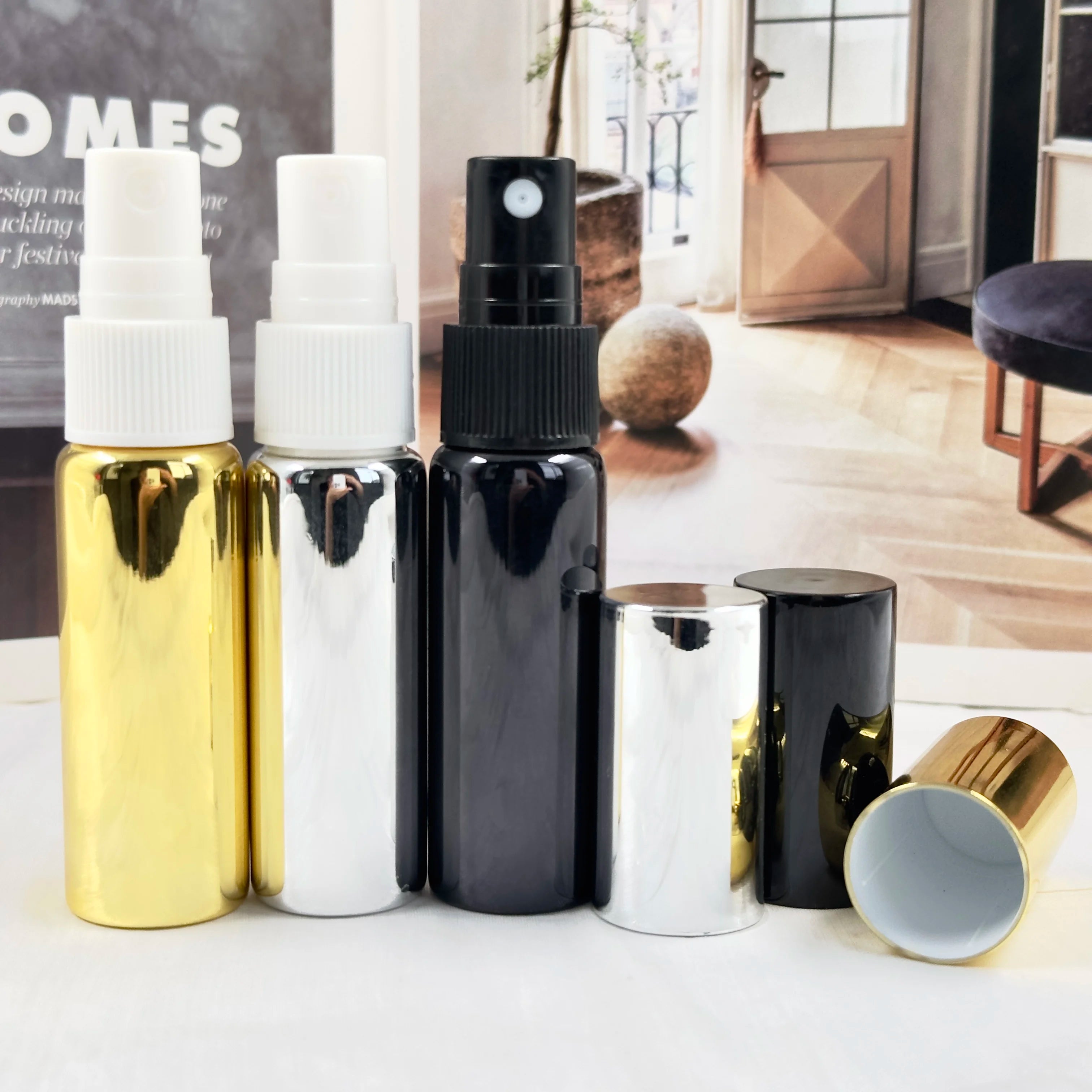 Factory Direct Wholesale Reusable 10ml Plastic Screw Pump Round Glass Perfume Spray Bottle