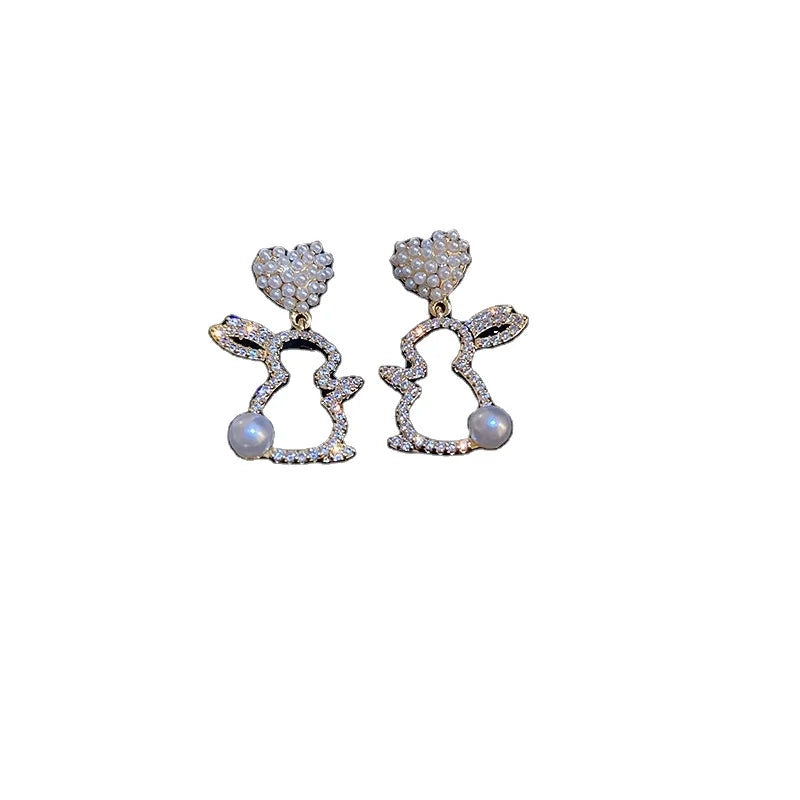 2023 New Korean Exquisite Rabbit Imitation Pearl Stud Earrings for Women Shiny Zircon Love Heart Animal Earring Party Jewelry