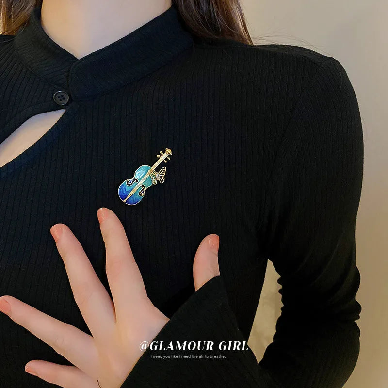 Crystal Brooch for Women Fashion Brooch Pin Water Drop Rhinestone Guitar Brooches and Pins Scarf Clip Jewelry Gifts