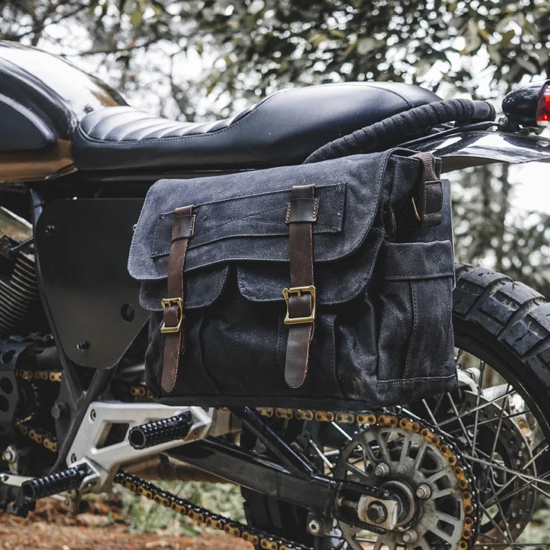 Men Retro Messenger Bag Locomotive Side Bag Camel Bag