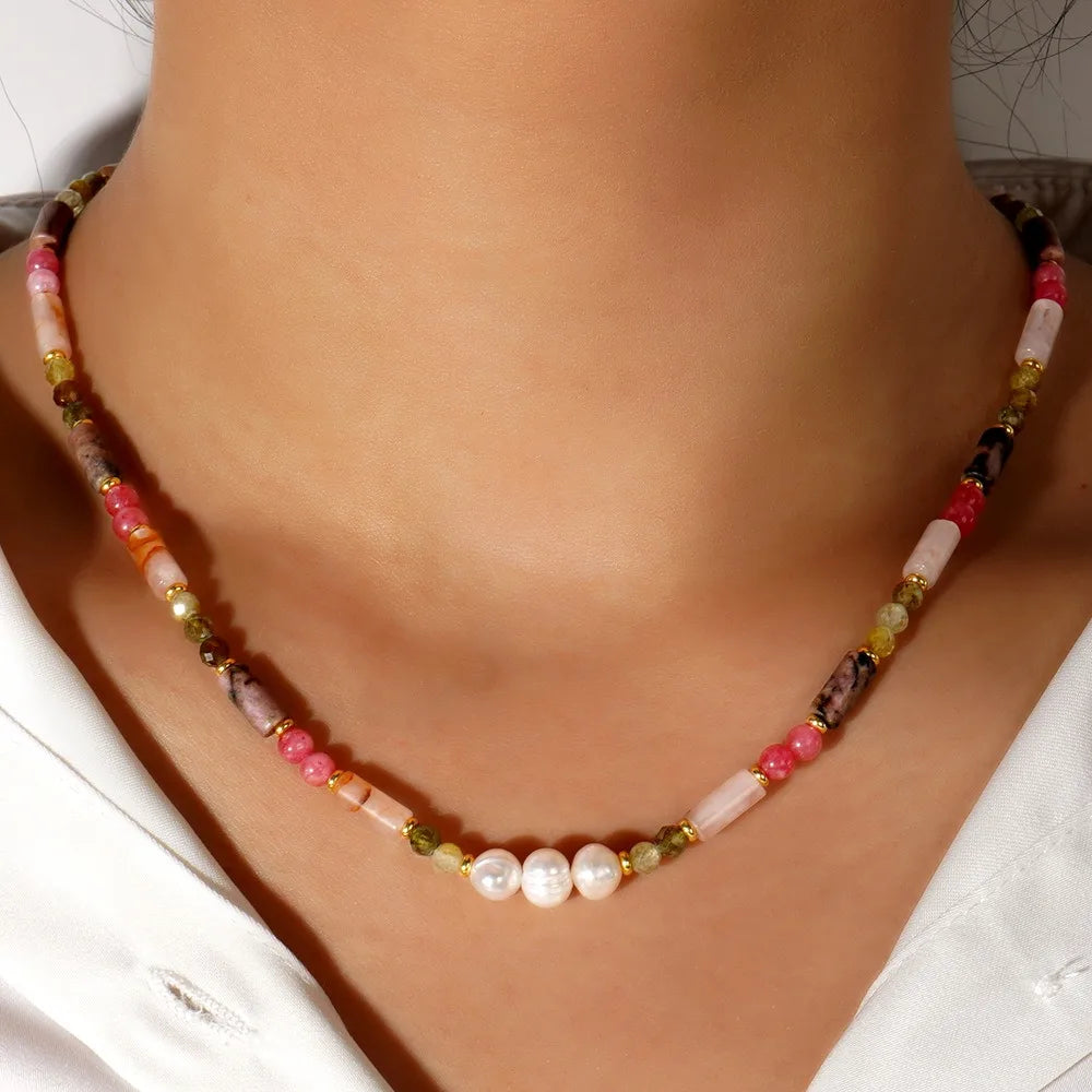 Dainty Baroque Pearl Necklace Natural Stone Strawberry Crystal Rhodonite Beads Clavicle Necklace Adjustable Jewelry for Women