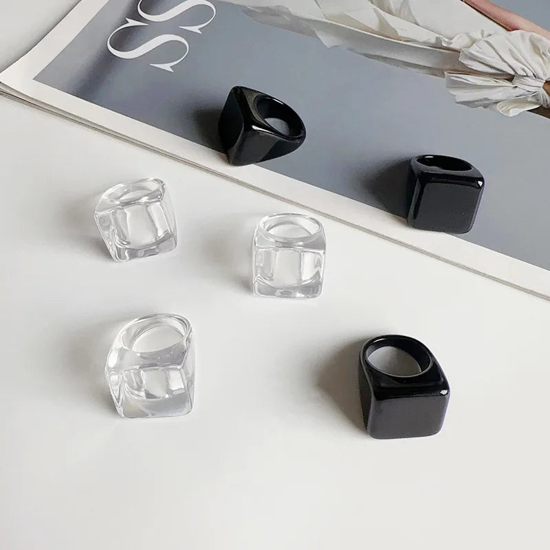 Simple Geometric Square Black Color Resin Finger Rings Women Fashion Transparent Acrylic Ring for Jewelry Gift