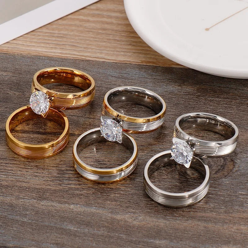 Simple Couple Fashion Jewelry Diamond Stainless Steel Gold Plated Zircon Woman Luxury Wedding Ring Set