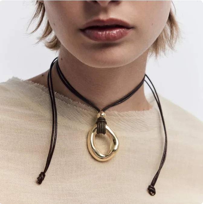 New Design ZA Thick Black Leather Rope Chokers Necklaces for Women Trendy Metal Geometric Circular Pendant Necklace Jewelry