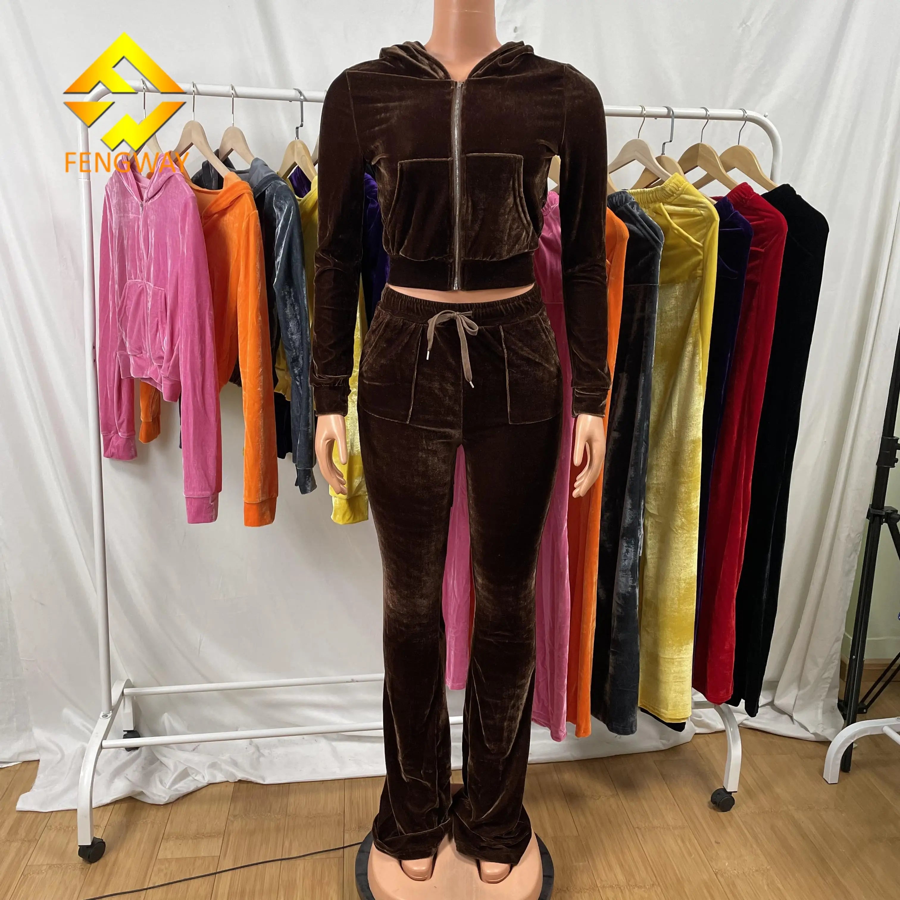 2026 Zipper Hoodies Velour Velvet Tracksuits 2 Piece Set Crop Top Velvet Pants Sportswear Velvet Jogging Sets for Women