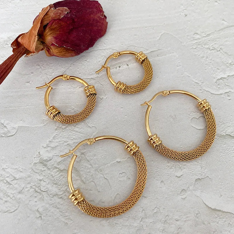 Factory Stock Fashion 18k Gold-plated Stainless Steel Huggie Mesh Earrings Geometric Design Women's Jewelry Suitable for Parties