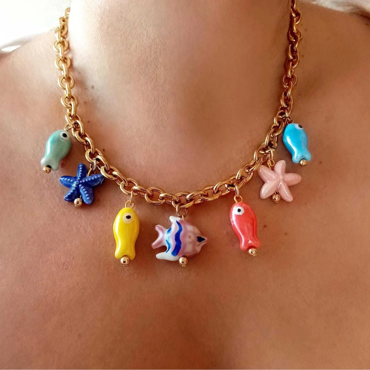 SC Wholesale Lovely Ocean Acrylic Pendants Charm Creative Colorful Resin Starfish Fish Pendants for Necklace