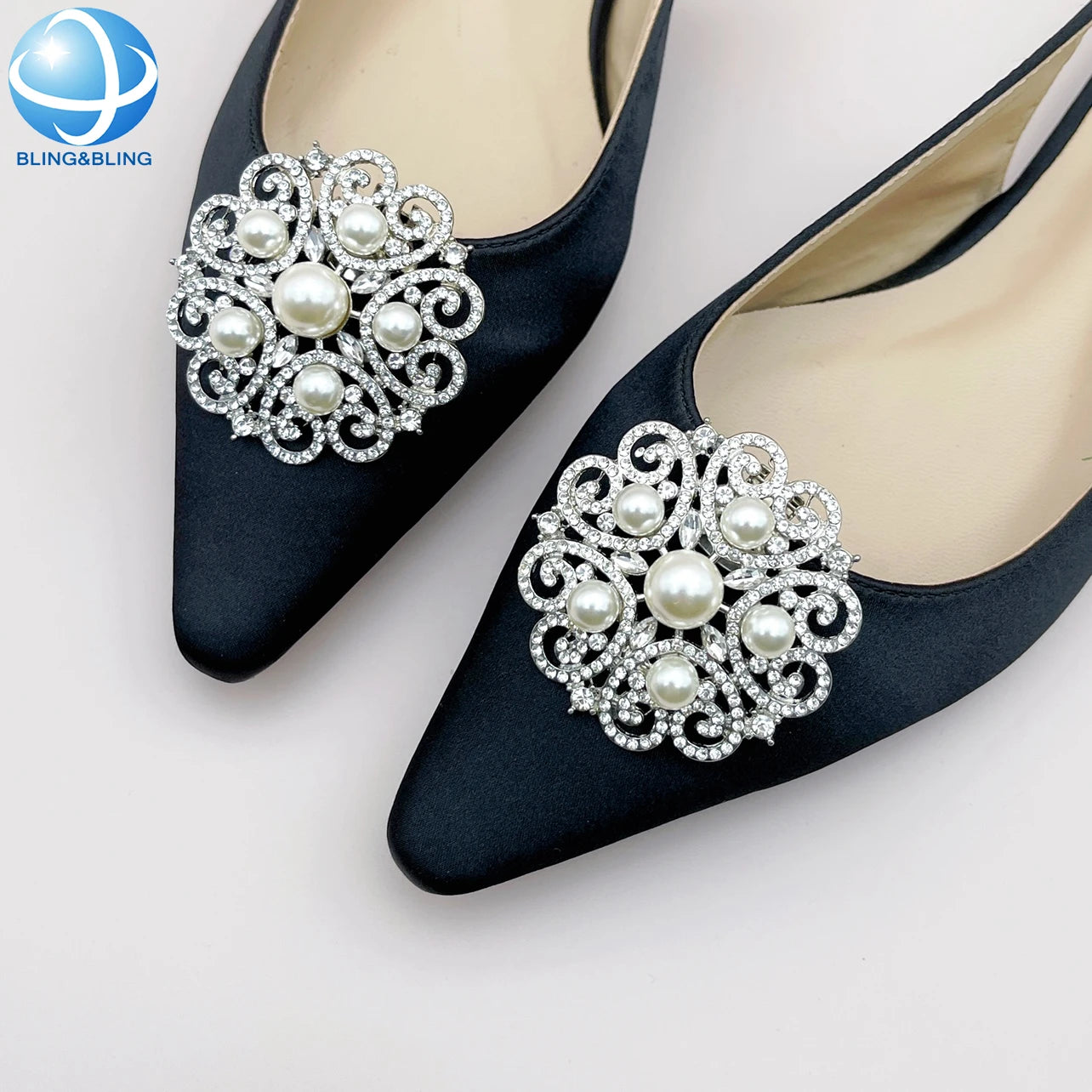White Pearl Crystal Removable Shoe Clip Gold Silver Shoe Buckle for Elegant Women High Heels Wedding Shoes Decor Accessories