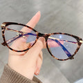 Newest Crystal Cat Eye Anti Blue Light Eyeglass Frames Latest Model Women Plastic Optical Frame Montures Optiques Luxe Spectacle