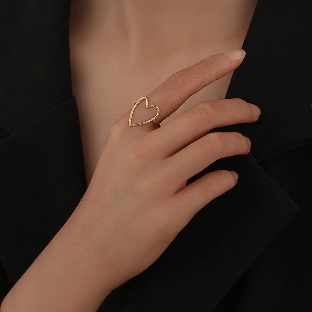 Stocked Wholesale Fashion Cheap love Tie Knot Ring Silver