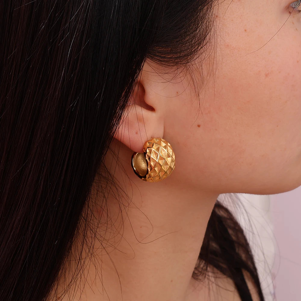 Designer Fine Fashion Jewelry 18K Pvd Gold Plated Stainless Steel Casting Rhombus Pattern Stud Earrings CC Shaped Hoop Earrings