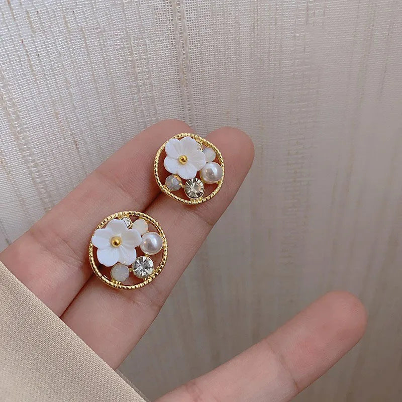 Hot Selling Elegant Flower Circle Drop Earrings for Women Dliecate Zircon Jewelry