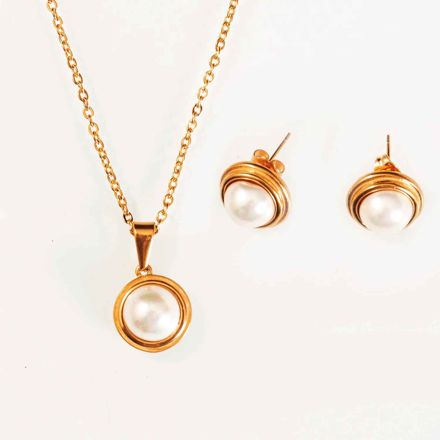 Wholesale Bride Artificial Pearl Necklace and Earring Set Fashion Jewelry Jewelry Sets Pearl Clavicle Necklace Stud Earrings