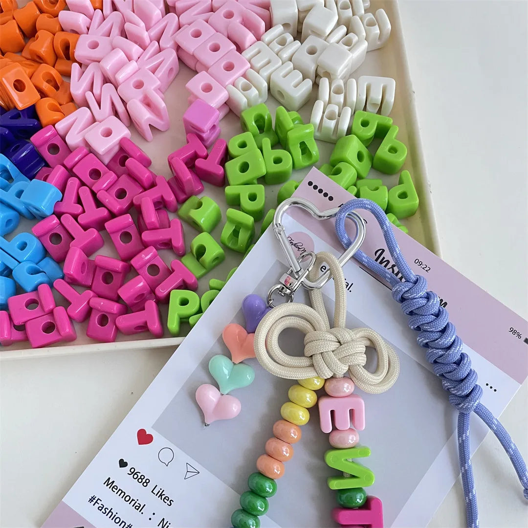 20mm Large Jumbo Plastic Manik Huruf 3d Chunky Acrylic Letters Big Hole Letter Beads Alphabet Blocks for Chain Bag Pendant