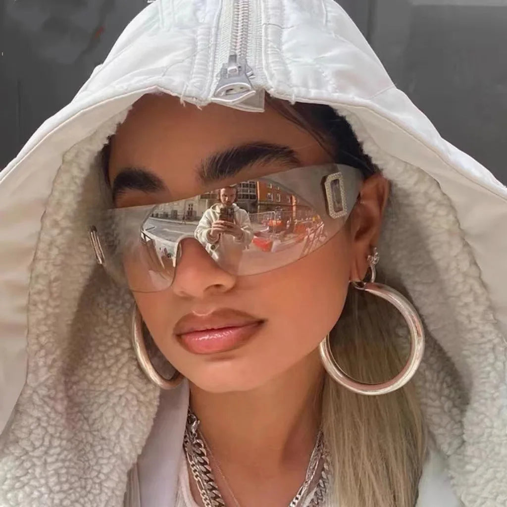 UNOC 2023 New Fashion Steampunk Y2K Spice Girl Sunglasses White/Red PC Alphabet One Piece Eyewear Shades Sun Glasses for Female