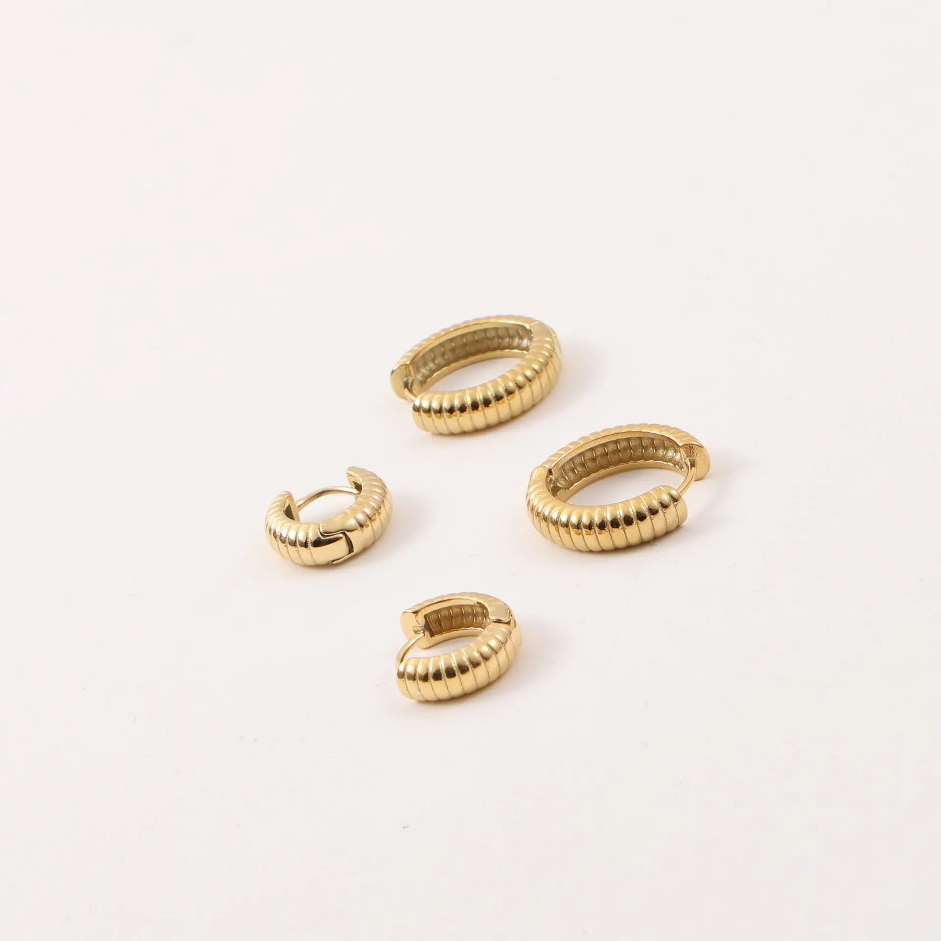 Fashion Jewelry Ladies Earrings Wholesale Bulk Ridge Hoops Women Costume Jewelry Wholesale Fashion Jewelry Earrings Gold