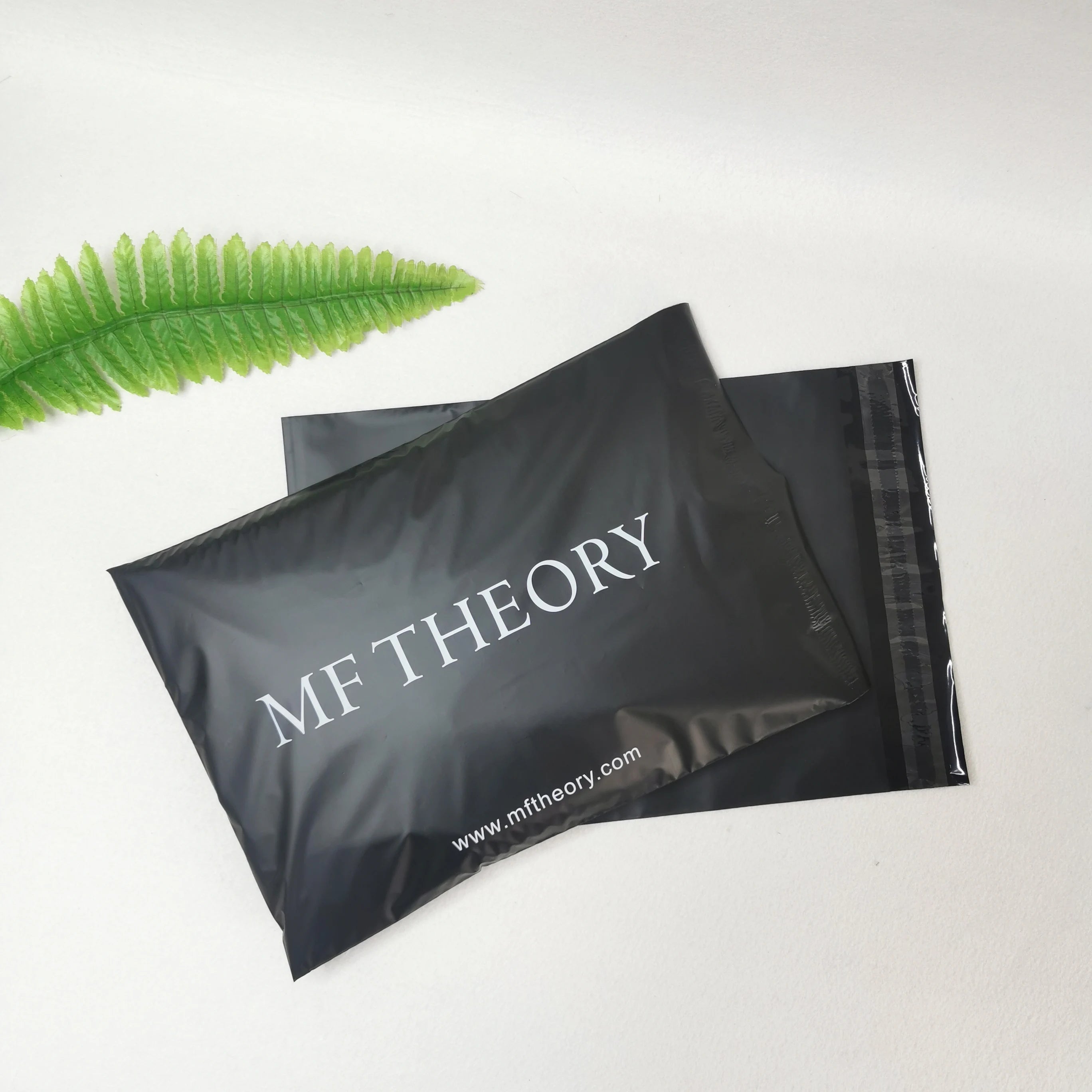 Eco-friendly Matte Black Polymailer Custom Own Logo Poly Mailer Clothing Bag Bags Courier Bags for Postage