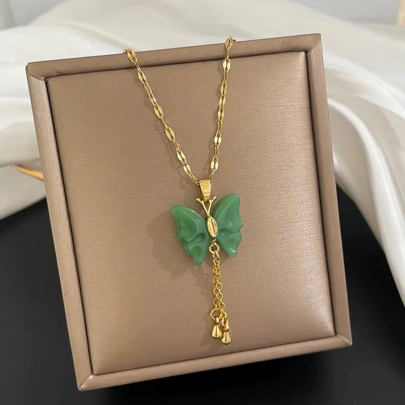 2022 New Design Natural Green Jade Butterfly Pendant Necklace No Fade Stainless Steel Chain Butterfly Necklace