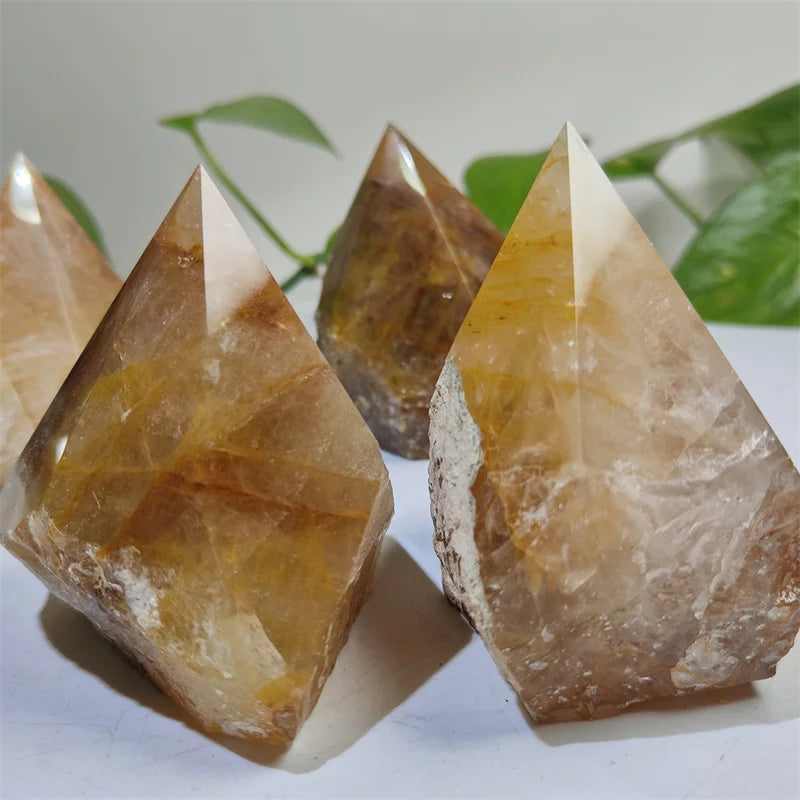 Natural Crystal Quartz Stones Golden Healer Quartz Raw Point Carvings Yellow Fire Quartz for Home Decoration Gift