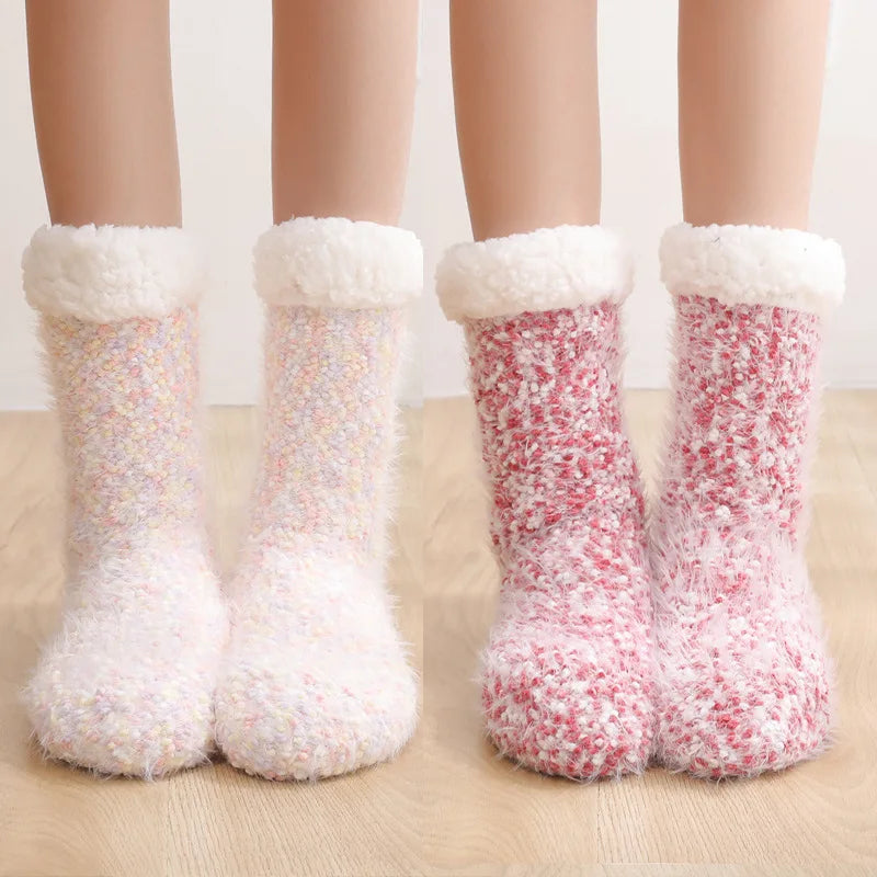 Wholesale Women's Soft Thick Fleece Christmas Stockings Warm Fuzzy Grip Slippers Anti-Slip Breathable Crew Winter Home Floor