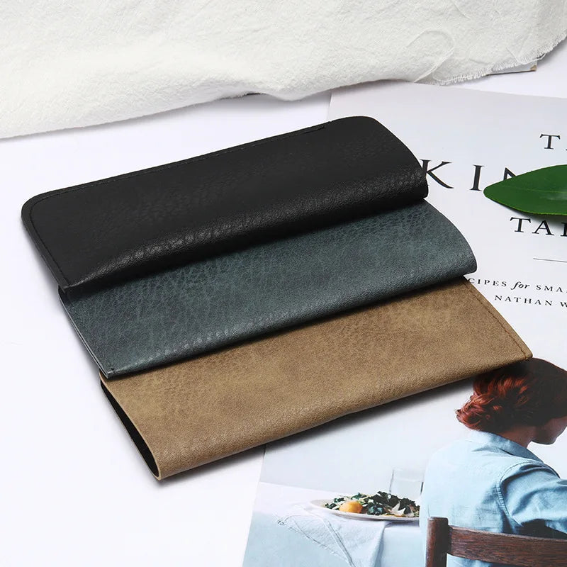 Newest Trendy Portable Carrying Holster Presbyopic Glasses case Soft Leather Retro Handmade Eyeglasses Bag Packaging Wholesale