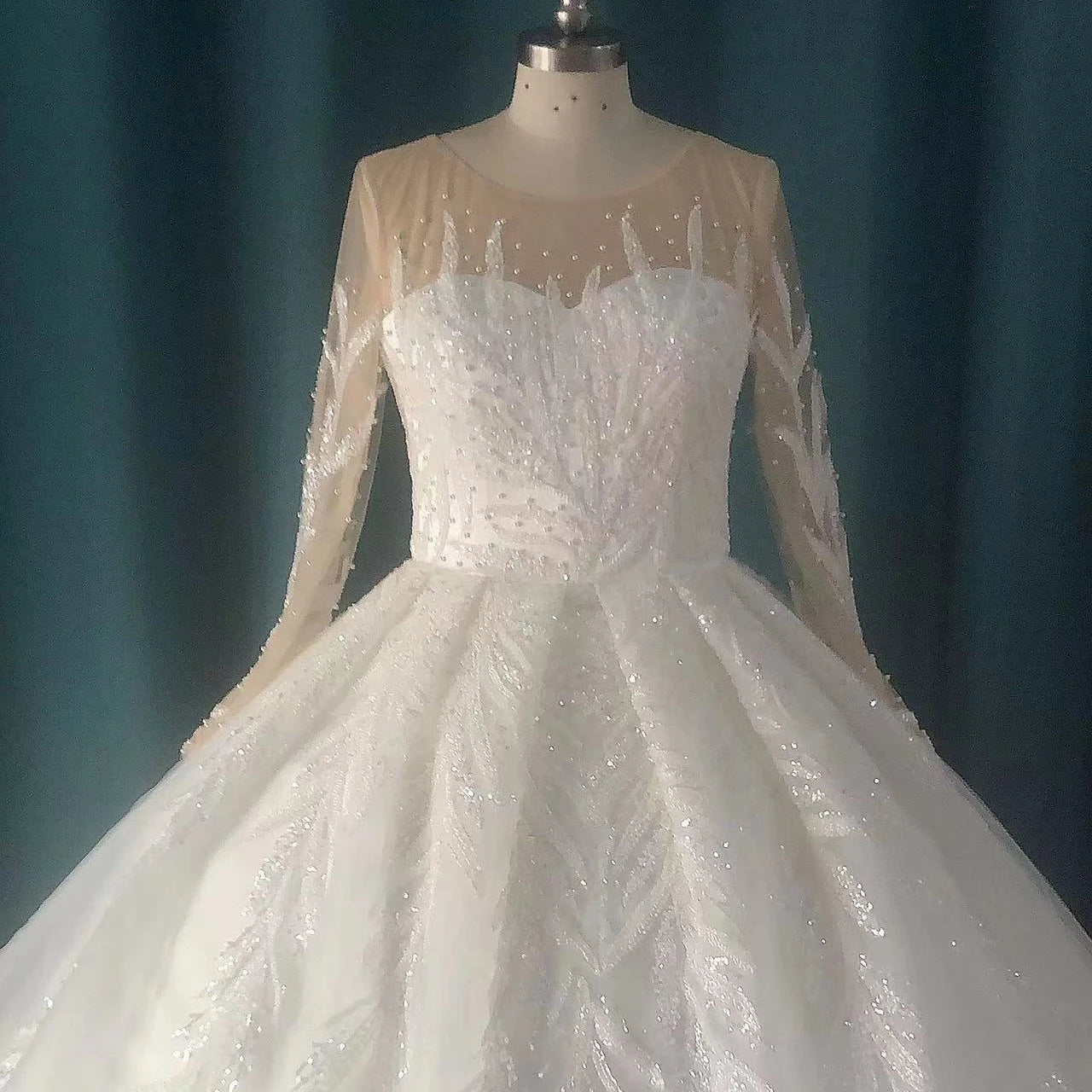 2025 New Hot White Wedding Dress Lace Pearl Sequins Super Beautiful Design Wedding Dress Can Be Customized