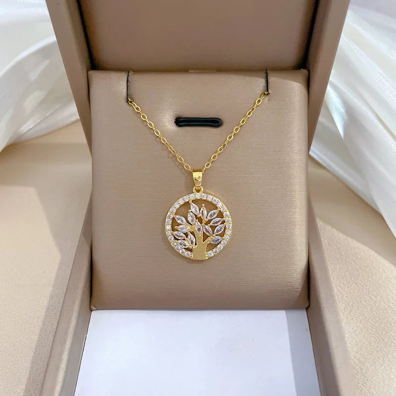 Trendy 18K Gold Plated Stainless Steel Crystal Full Diamond Love Heart Pentagram Pendant Necklace for Women Girls Jewelry