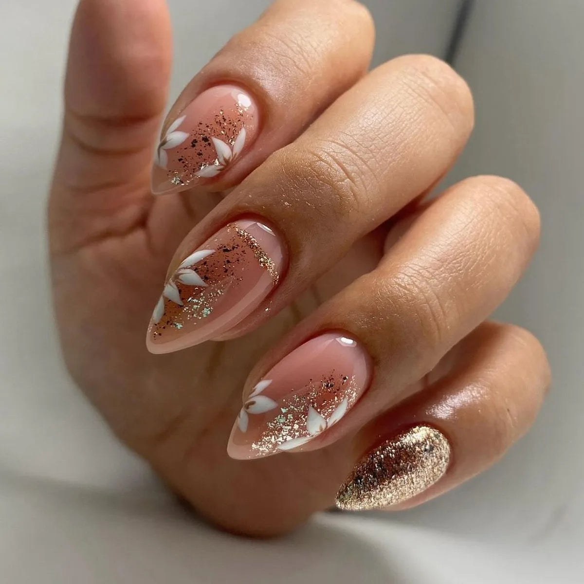 24 Pcs Almond Gold Glitter Summer Pastel Floral Nail Design Acrylic Press on Nails Artificial Fingernail False Nails 3261