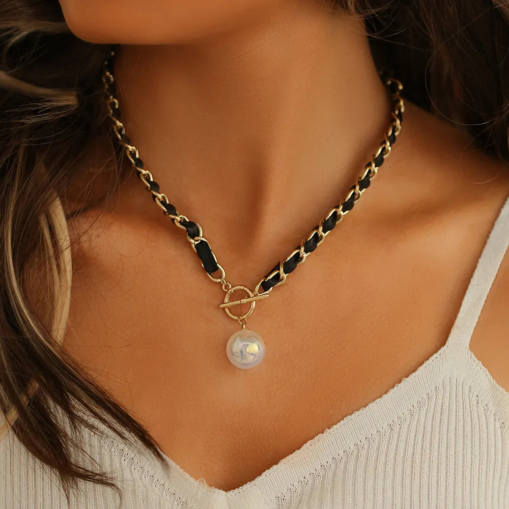 2025 New Style Braided Leather Chain Clavicle Pearl Pendant Necklace Versatile OT Buckle Trendy Jewelry Alloy Main for Wholesale