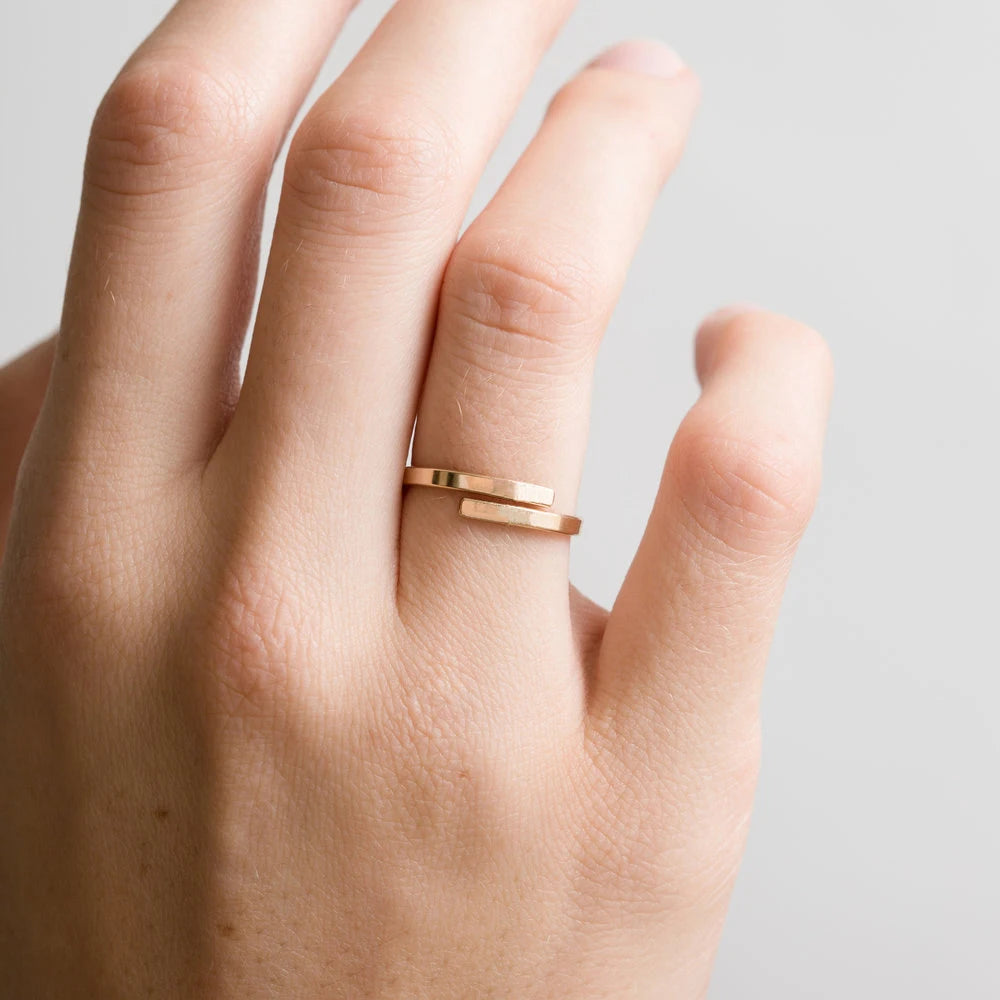 eManco Dainty Simple  Women Minimalist Stainless Steel Custom Engraved  Jewelry Adjustable Rings for Teen Girls
