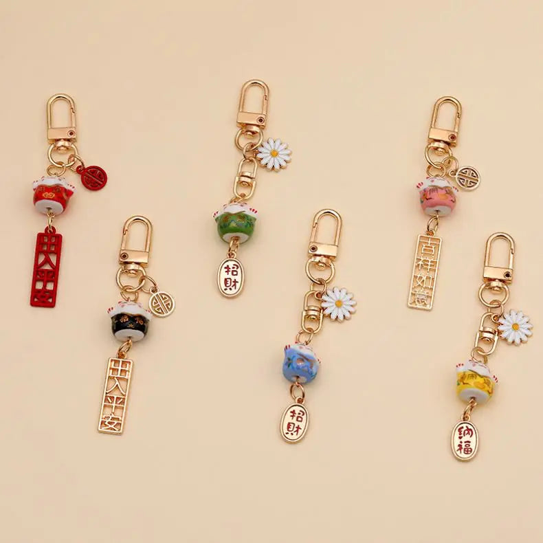 Fashion Good Luck Fortune Cat Keychain Custom Metal Key Chains Wholesale Lucky Cat Maneki Neko Key Chains for Woman Girl Charm