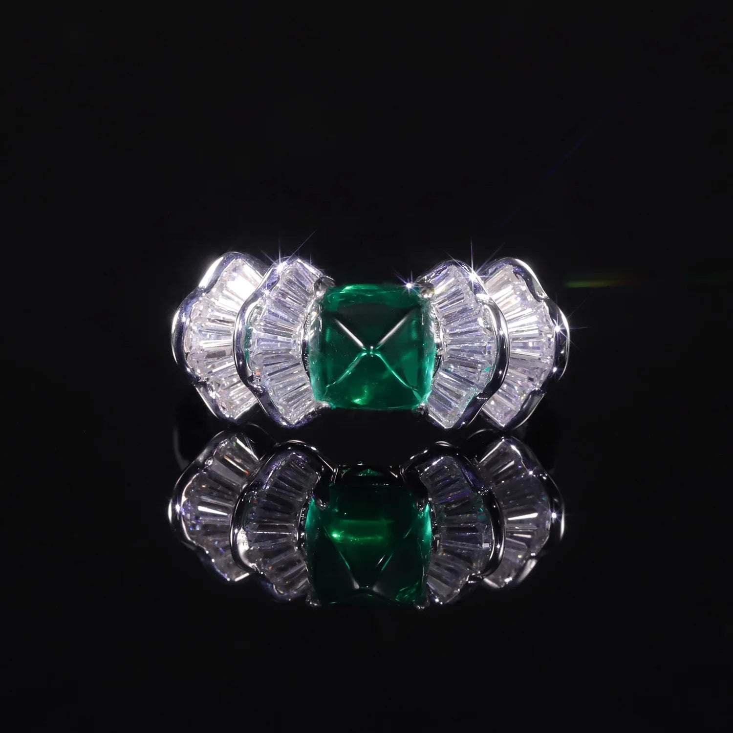 ATR001 Abiding Vintage Luxury Jewelry Lab Created Zambia Emerald Cubic Zirconia Gemstone 925 Silver Ladies Cocktail Rings
