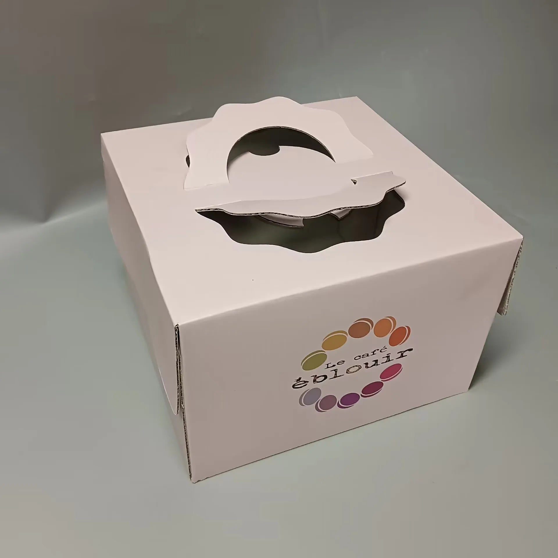 Hot Sales Cardboard Transparence Paper Luxury Good Quality  Popular windows Cake Box New Design Cup Cake Box Packaging With Lid