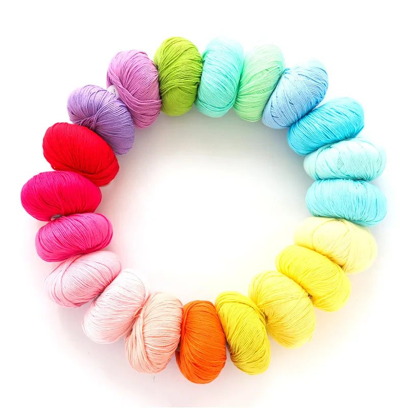 Free Sample 8ply Eco-friendly Hand Knitting Organic Cotton Dyed Manufacturer Yarn Open End Crochet Milk Cotton