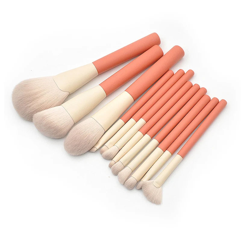Custom Logo 14-Pcs Makeup Brush Set Synthetic Hair Brushes for Face Eye Concealer and Blusher Orange Packaging Fan Brush Style